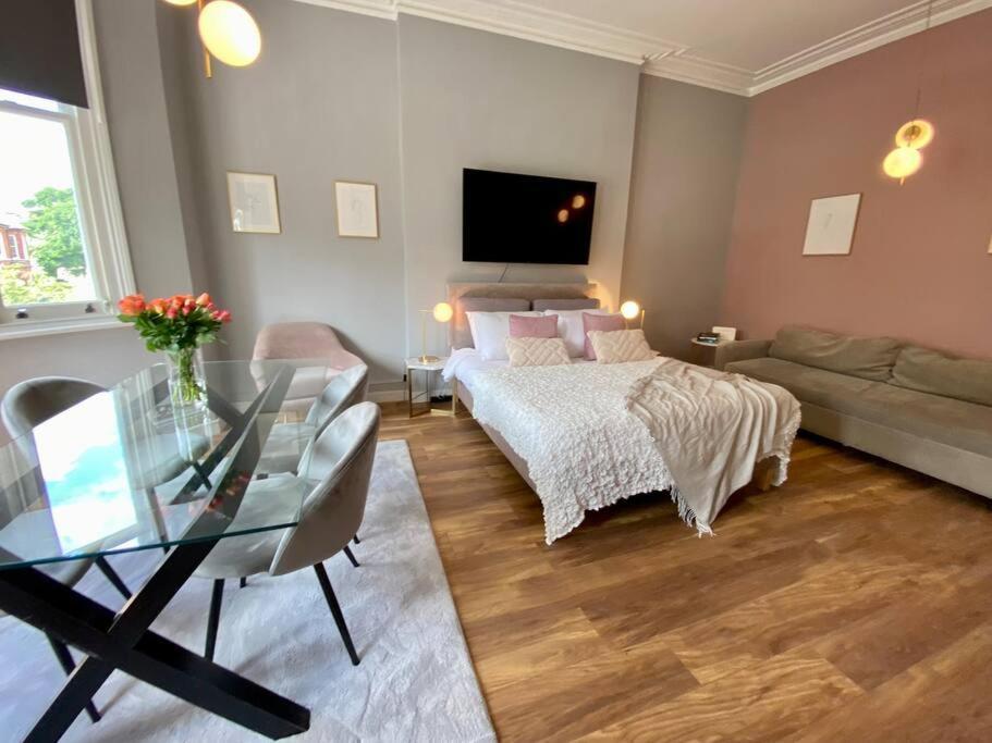 Studio For 3 Near Regents Park N5 London Kültér fotó